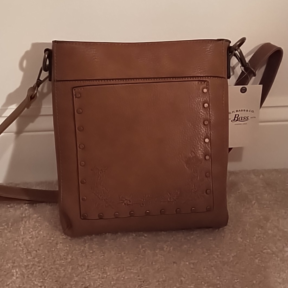 Brown leather purse, Bass & co.